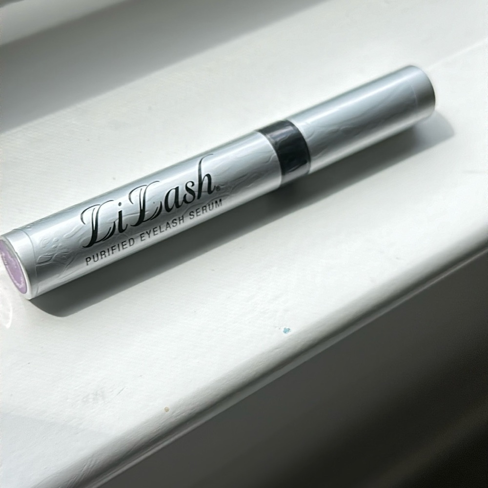 NEW, sealed LiLash purified eyelash growth serum